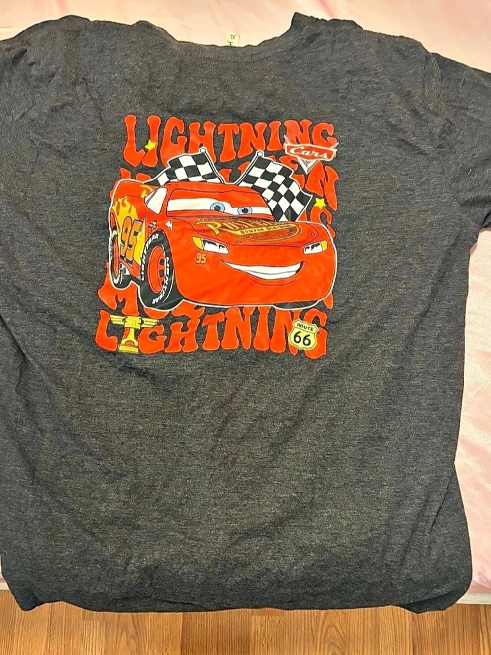 Disney Lightning McQueen Est. 2006 Cars Graphic T-Shirt Tee Gray